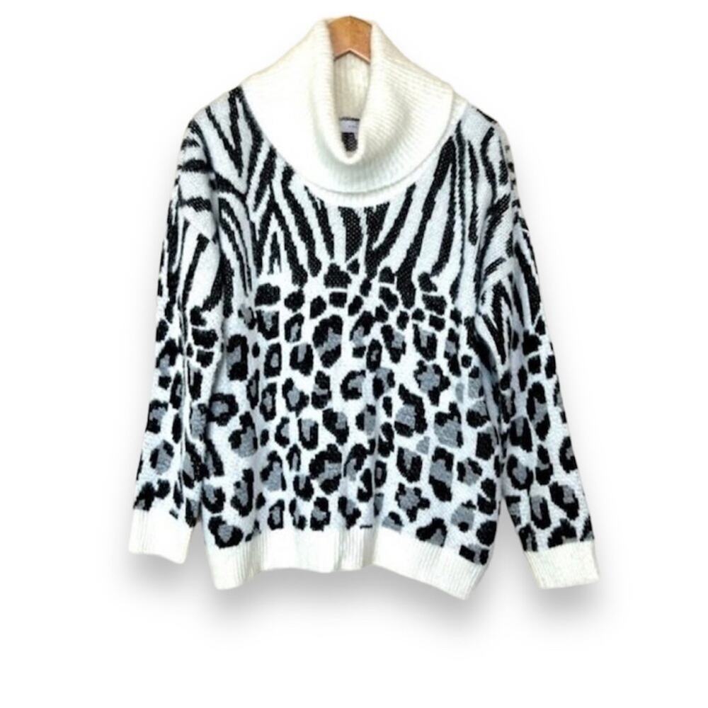 New Directions sweater women's L leopard animal print turtleneck black white NEW